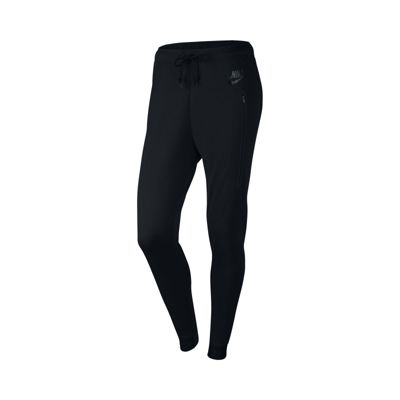 sport chek nike tech fleece