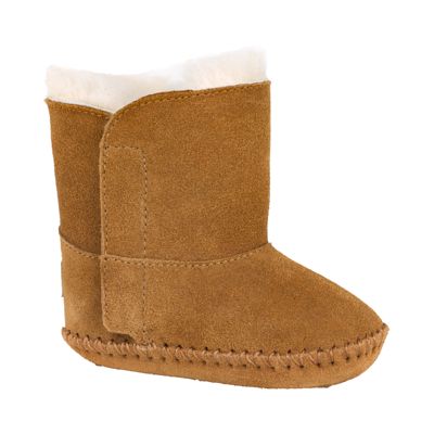 sport chek uggs