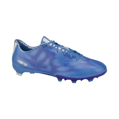womens soccer shoes
