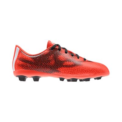 sport chek soccer cleats