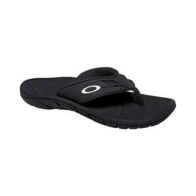 paragon chappal online