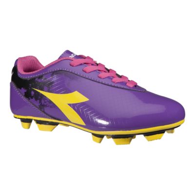 diadora girls soccer cleats