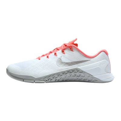 nike metcon white pink