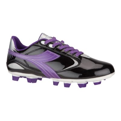 black soccer cleats womens