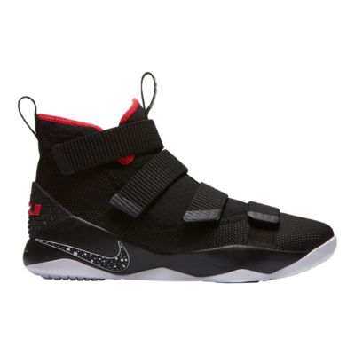 lebron laceless shoes
