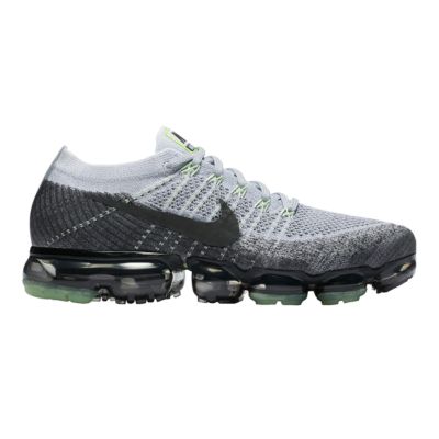 sport chek vapormax