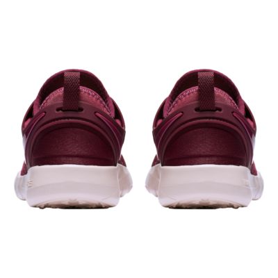 nike free tr 7 metallic