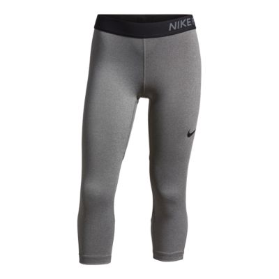 nike ladies capri pants