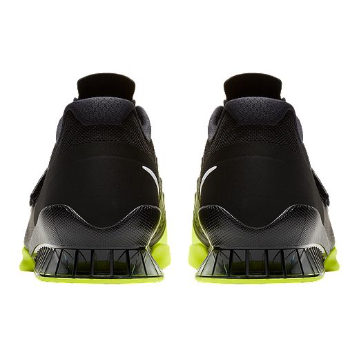 Retaliate fænomen Slik Nike Romaleos 3 Weightlifting Shoes - Black/White/Volt Green | Sport Chek