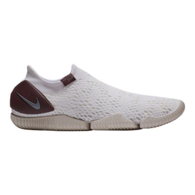 nike mens beach shoes