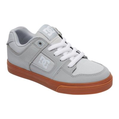 sport chek skate shoes