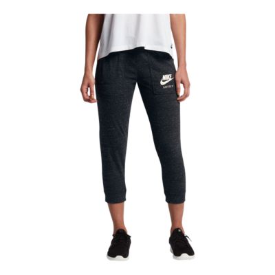 nike womens vintage capri