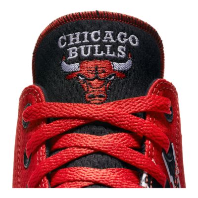 chicago bulls converse shoes