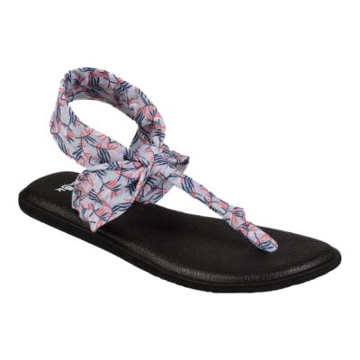 sport chek sanuk