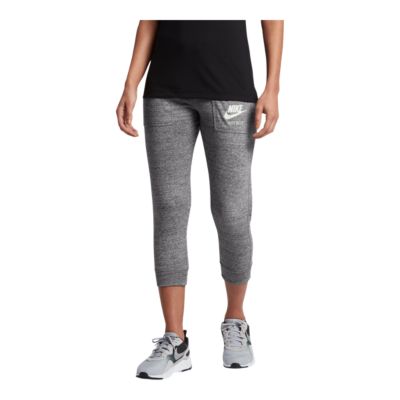 nike capri pants womens