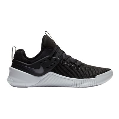 nike free x metcon vs nike free tr v8