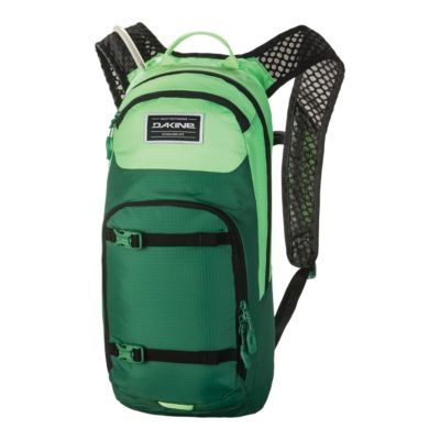 dakine 8l hydration pack