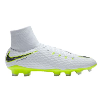 white nike metcon women's