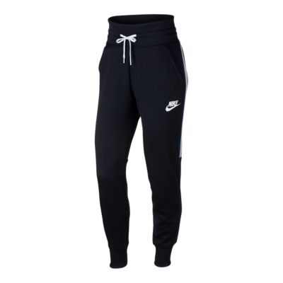 black nike women joggers