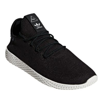 hu tennis shoes black