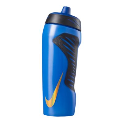 nike squeeze bottle