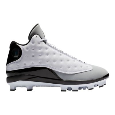 all white jordan baseball cleats