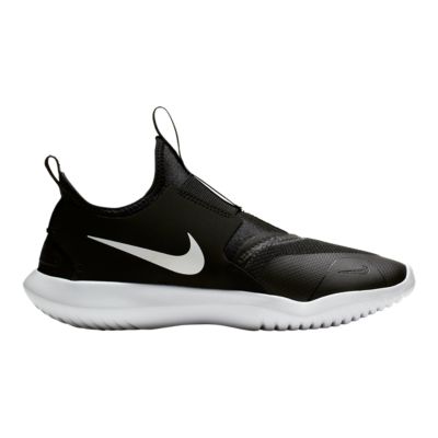 black nike shoes grade school