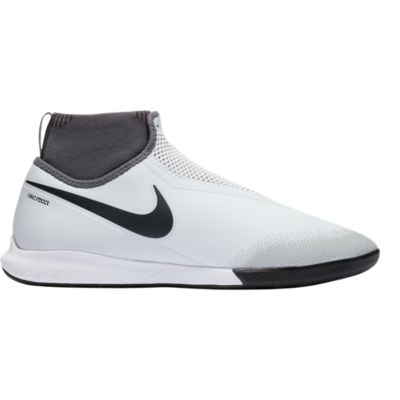 nike free run dynamic sneakers