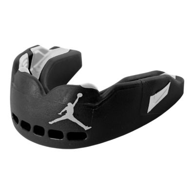 sport chek jordan shoes