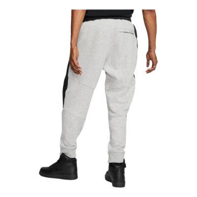 nike hybrid joggers in black