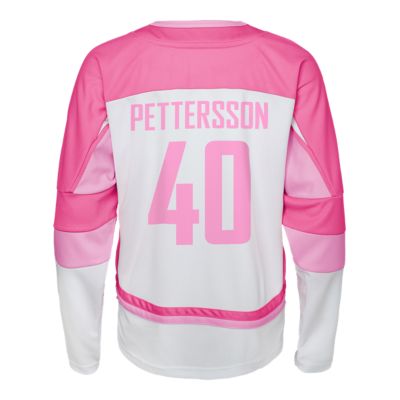 pink vancouver canucks jersey