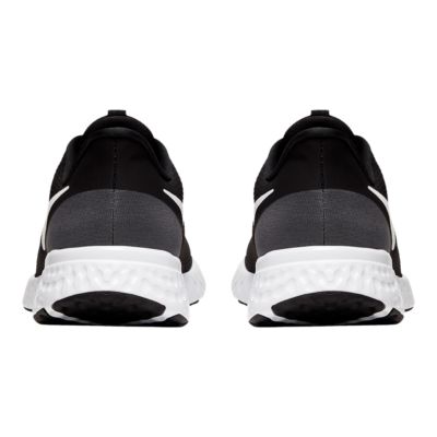 nike revolution 2 mens size 5