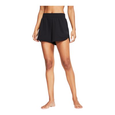 nike yoga short