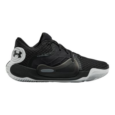 baseball shoes under armour