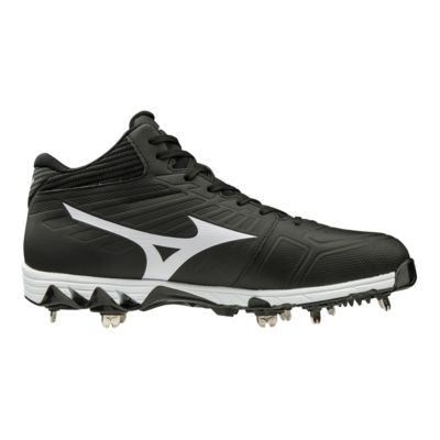 low cut baseball cleats