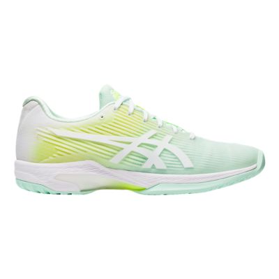sport chek tennis shoes