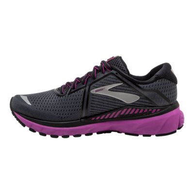 brooks wide running shoes
