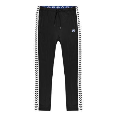 arena swimwear store locator