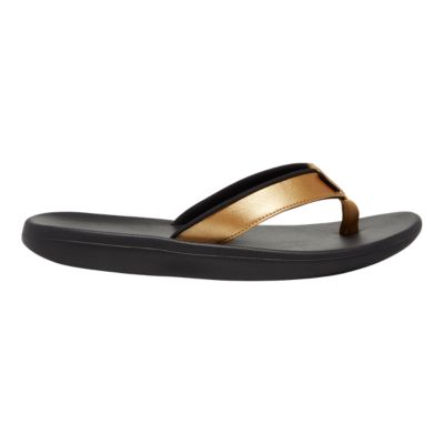 nike women's bella kai flip flop sandal