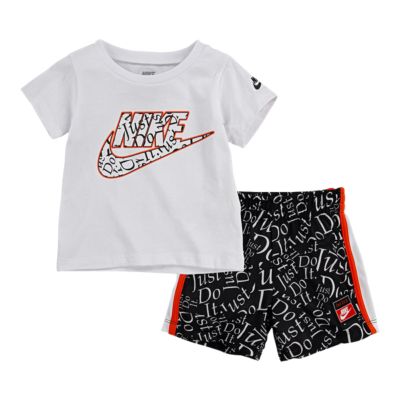 infant nike shorts and shirt