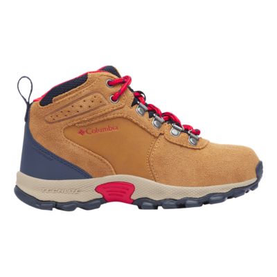sport chek hiking boots