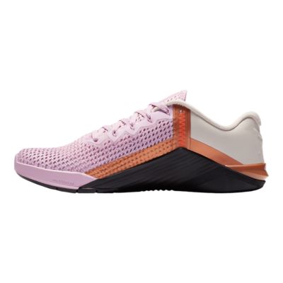 nike metcon 6 women's training shoes stores