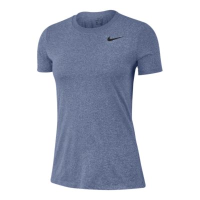 does nike women's clothing run small