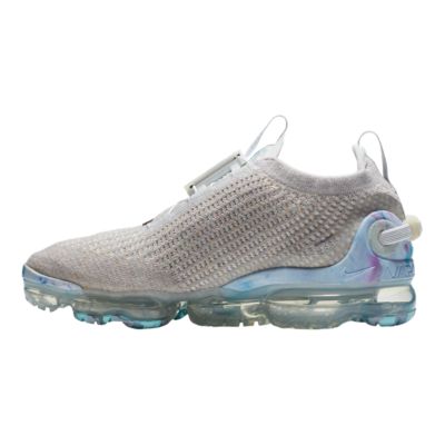 do women's vapormax run small