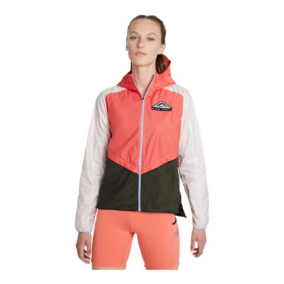 nike women's run jacket