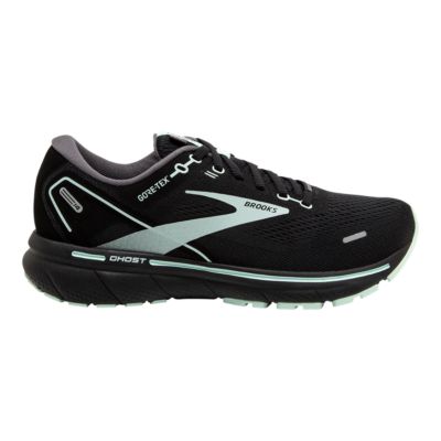 sport chek running shoes