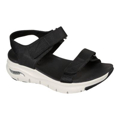 black skecher sandals