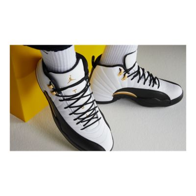 black jordan retro 12s
