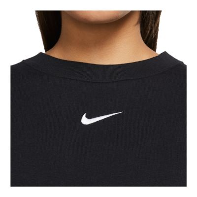 nike essentials trend