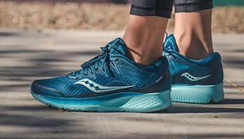 saucony running shoes canada